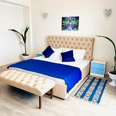 Kir House On The 4* エフォリエ・ノルド